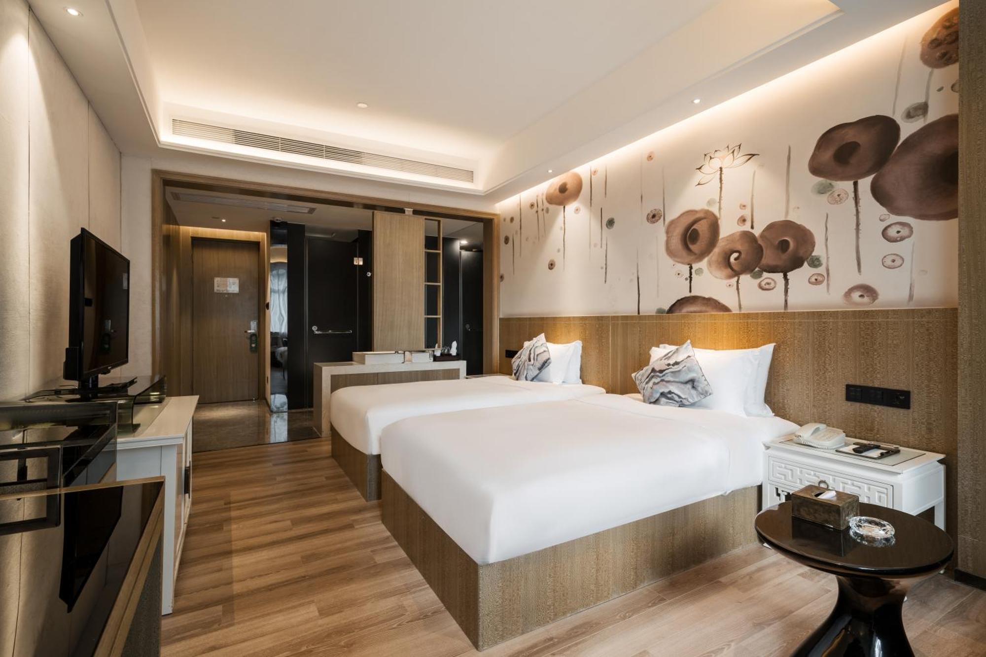 Paco Hotel Shuiyin Road Guangzhou-Free Bus Canton Fair Екстер'єр фото